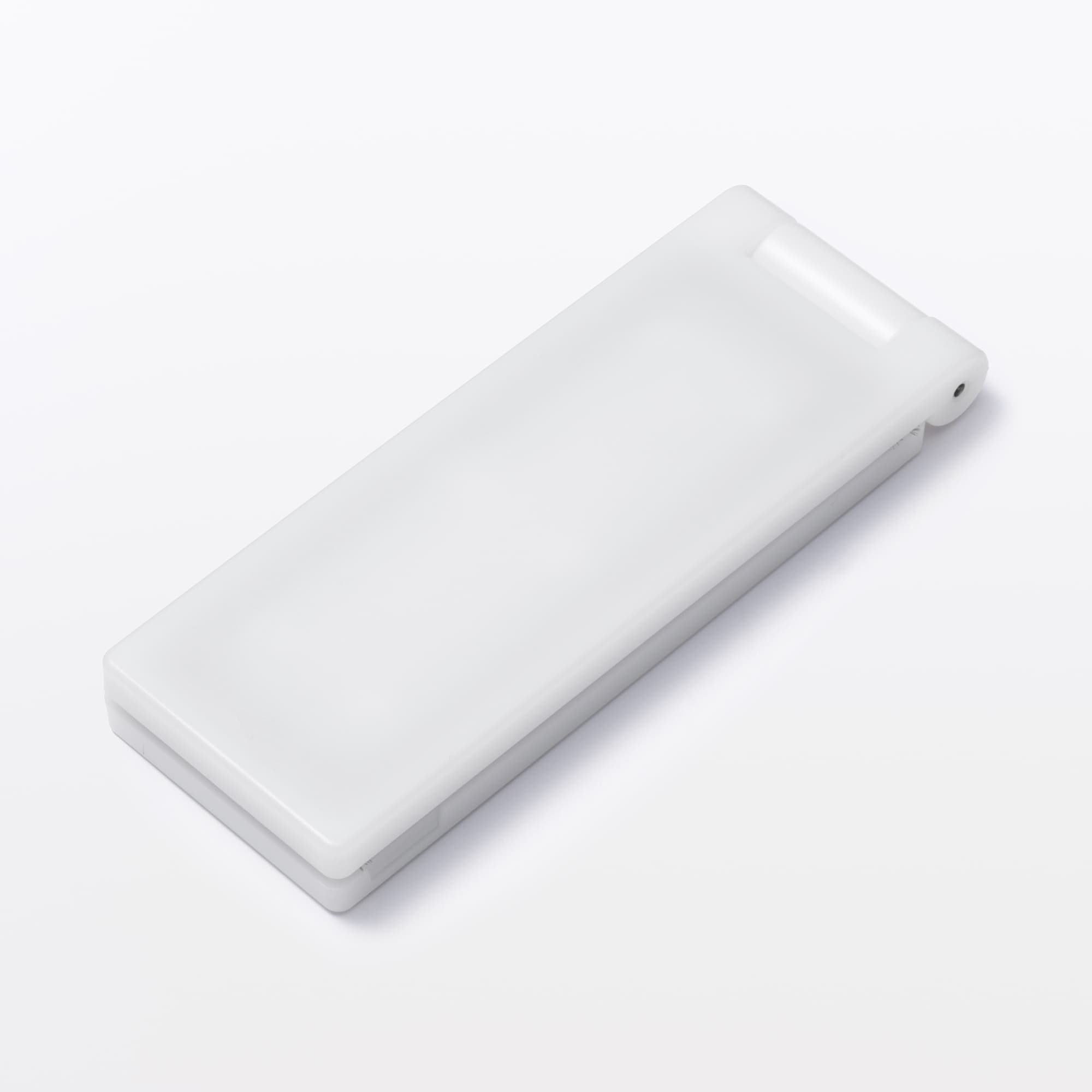 携帯用洋服クリーナー