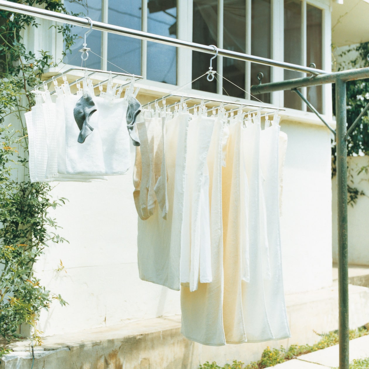 アルミ角型ハンガー　中　ポリカーボネートピンチ仕様