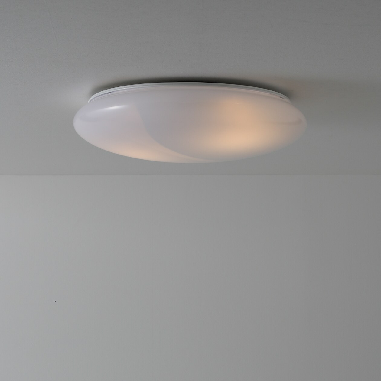 ＬＥＤシーリングライト・調光機能付・昼光色タイプ