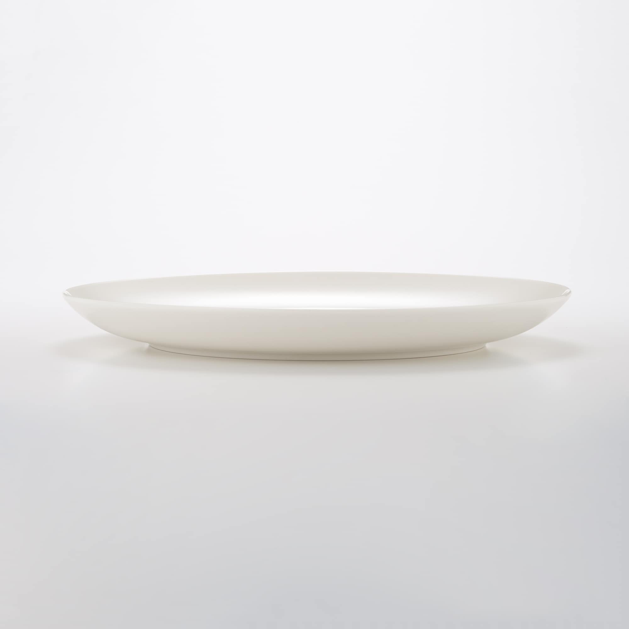 磁器ベージュ皿