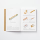 ＭＵＪＩ　ＩＳ　英語版