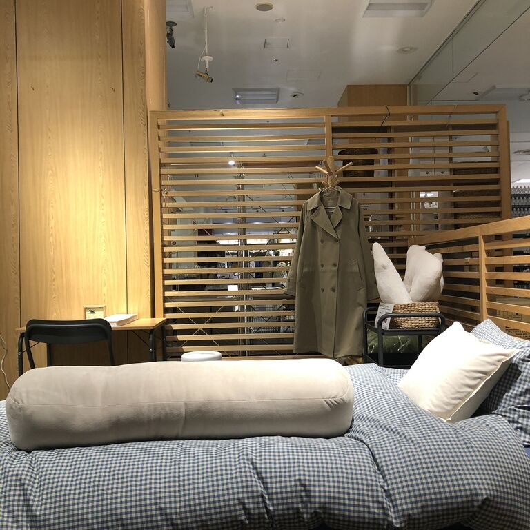 https://www.muji.com/jp/ja/shop/045494/articles/muji-staff/1416136
