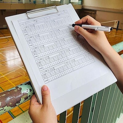 ひとまとめに。収納付きクリップボード