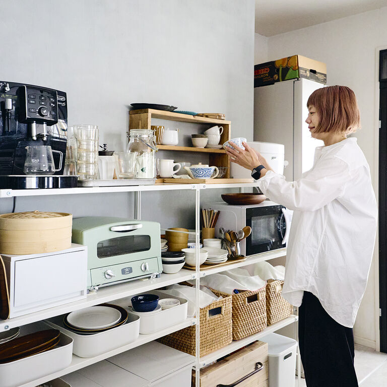“収納へ飾る”事例を、無印良品スタッフの住まいから集めました