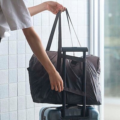 予備に。軽量ナイロン ボストンバッグ