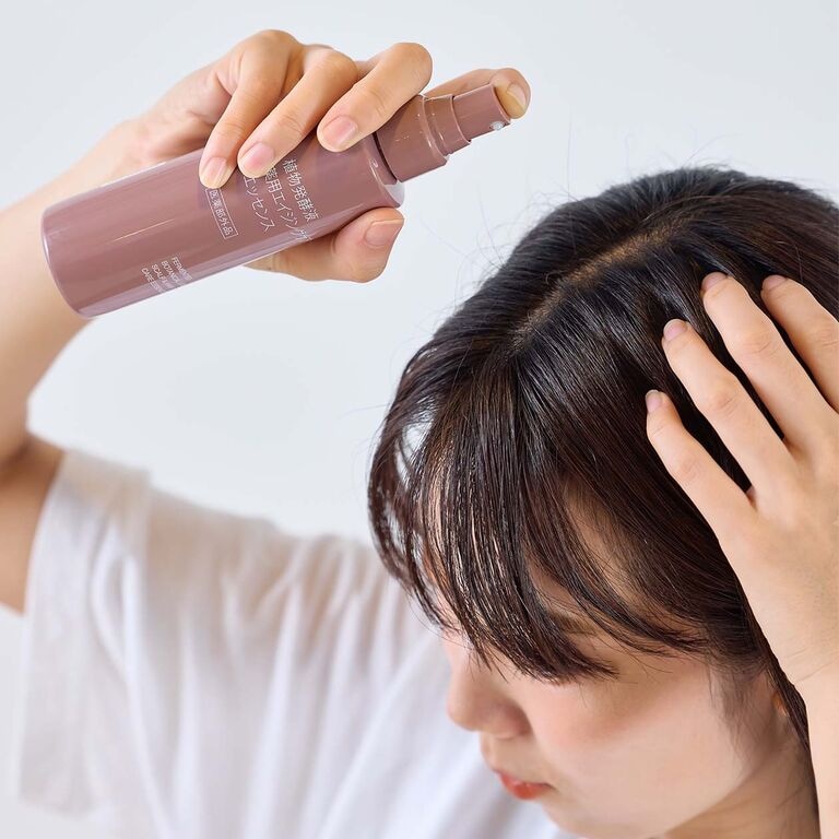 髪と頭皮に。エイジングケアエッセンス