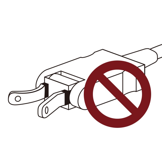 刃の曲がったプラグや抜き差しが極端に弱くなったものは使用しないでください。発熱による火災の原因となります。