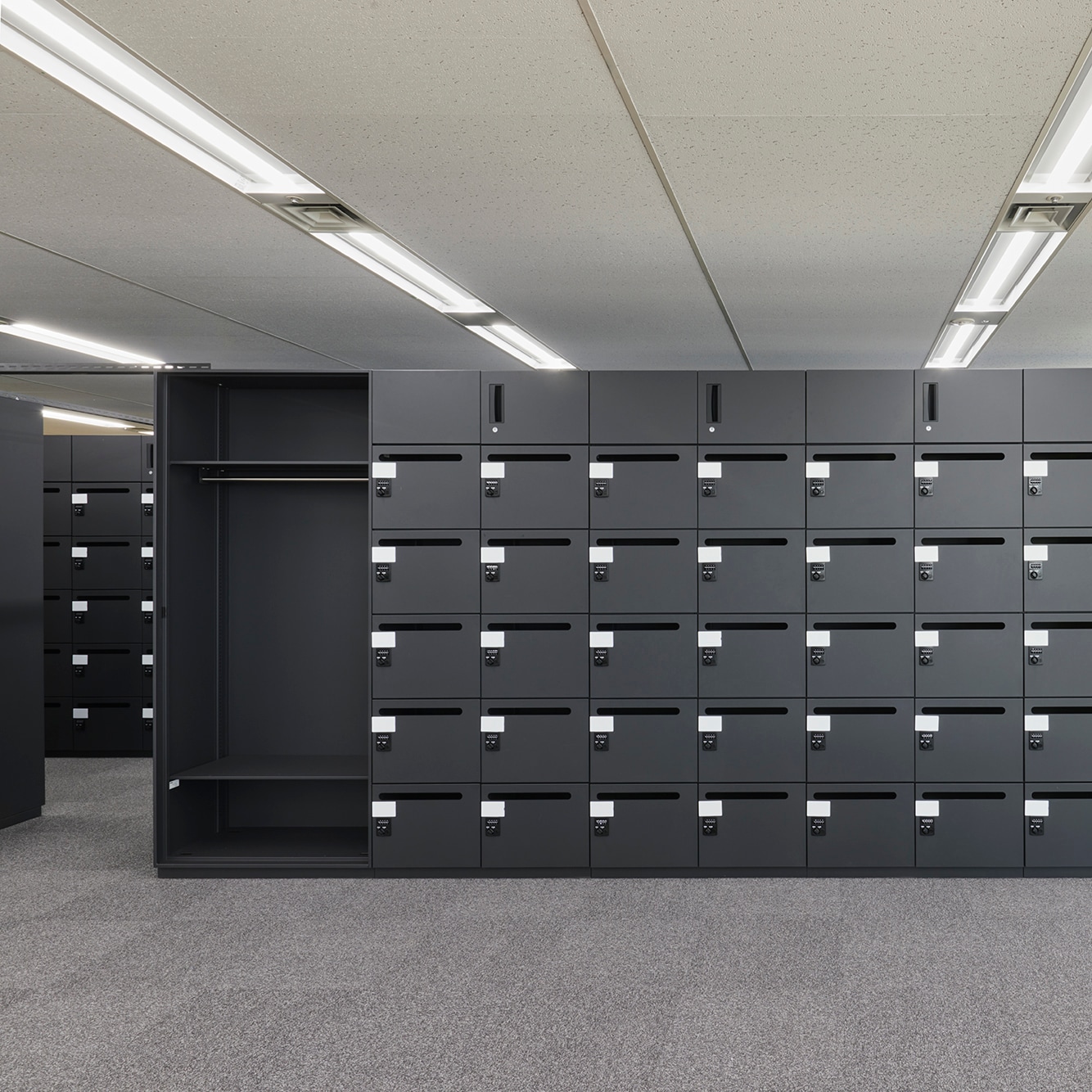 スチールロッカー 個人ロッカー 10人用 – 法人向け空間商材 | 無印良品