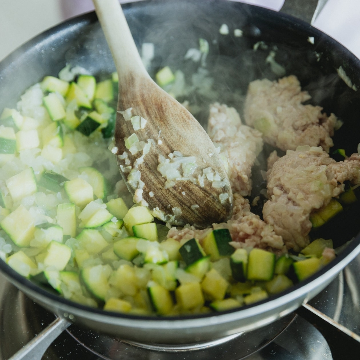 リガトーニ 長谷川あかり 無印良品 作り方 鶏ひき肉 炒め方