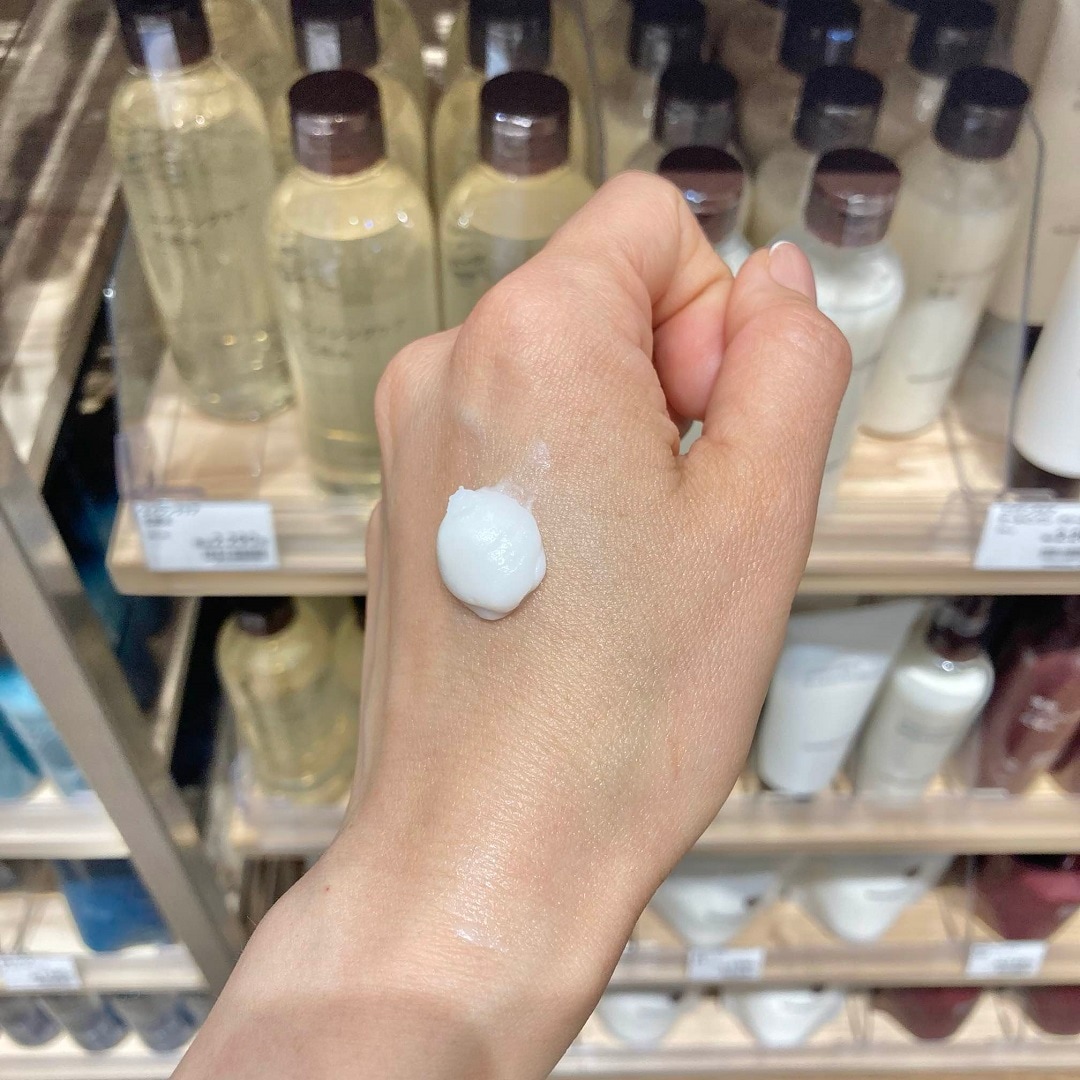 【スタッフの買ってよかった】リピートしているスキン&ヘアケアアイテム_deFKG6