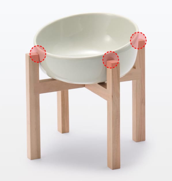 無印良品のペット用フードボウル専用設計でセットしたボウルがずれにくい