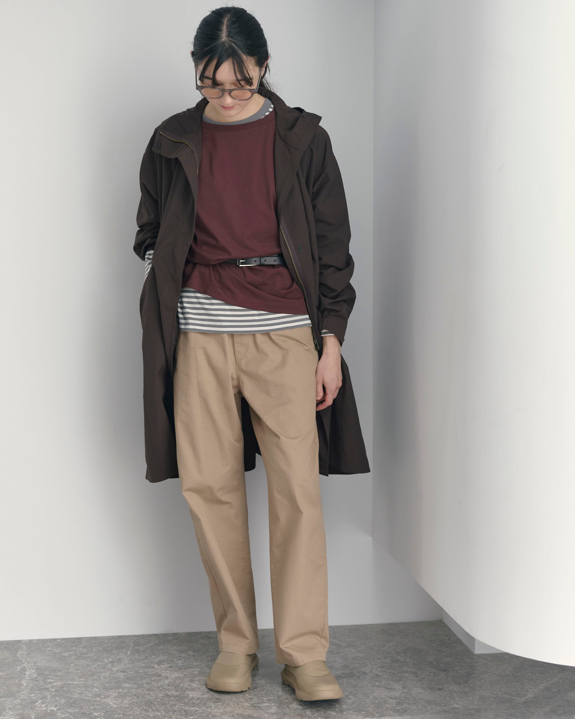 Day7 ロングTシャツを重ねて旬のバランスに | イージーパンツ 一週間コーディネート
