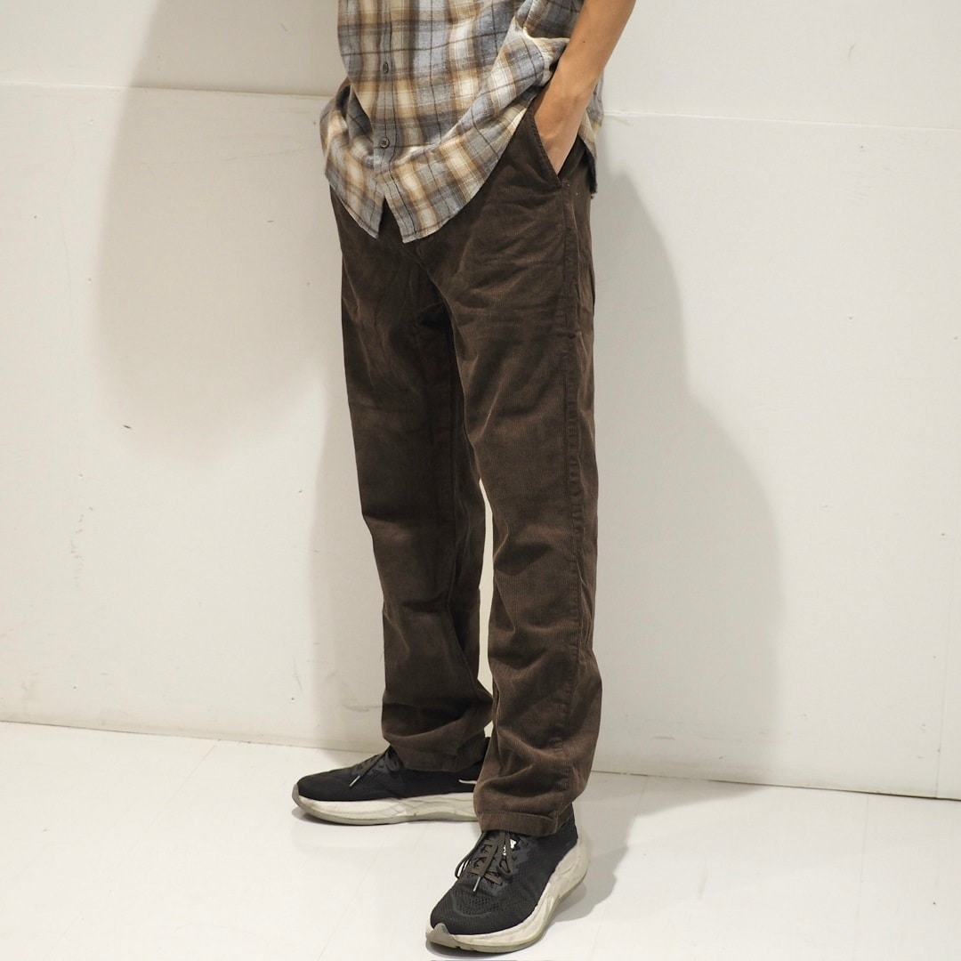 ［スタッフスナップ］着方も表情もいろいろ。秋の楽しみ、フランネルシャツ｜ 紳士編_orAY8M