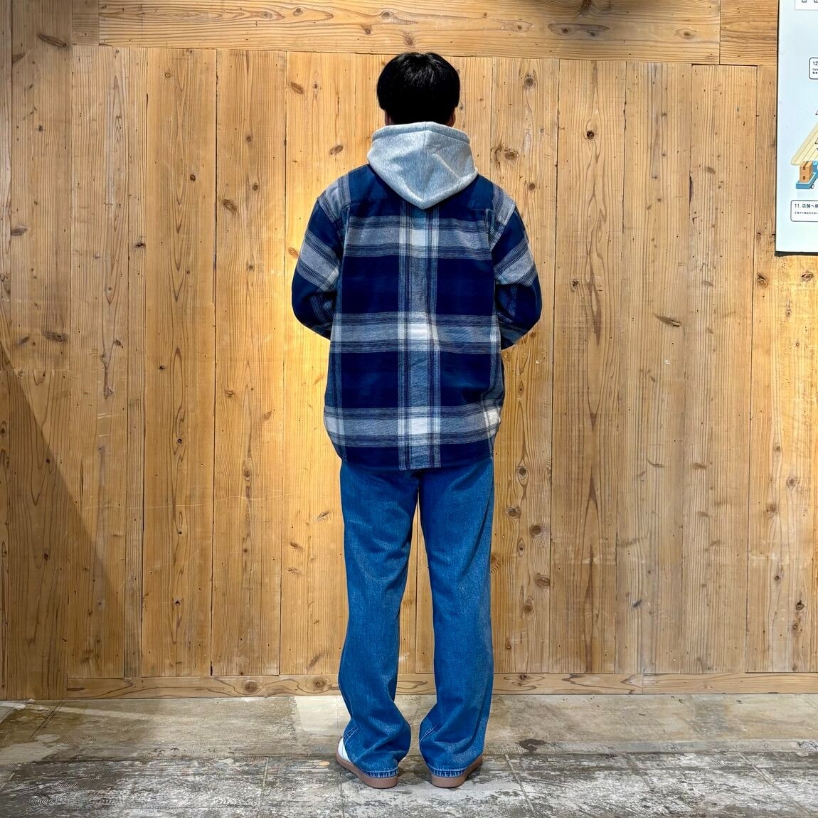 ［スタッフスナップ］着方も表情もいろいろ。秋の楽しみ、フランネルシャツ｜ 紳士編_gYP13Q