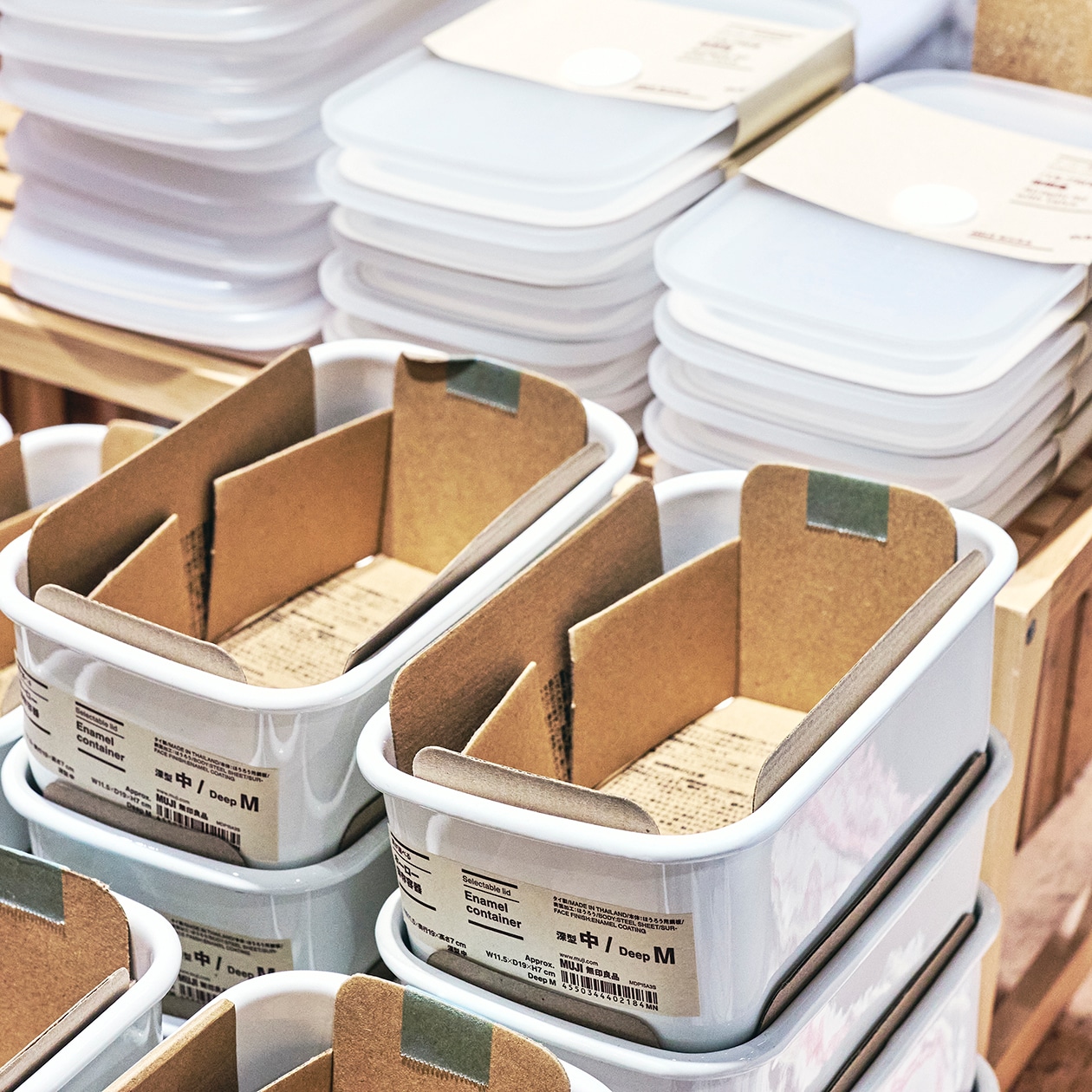 料理好きスタッフが、「無印良品週間」で買いたいもの | トッピングカップ付きランチカプセル、ホーロー保存容器、脱臭竹炭など_33ssTY