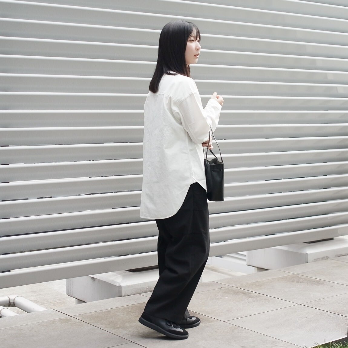 【スタッフスナップ】バッグと服が合うと、なんだかうれしい。_Z83uBA