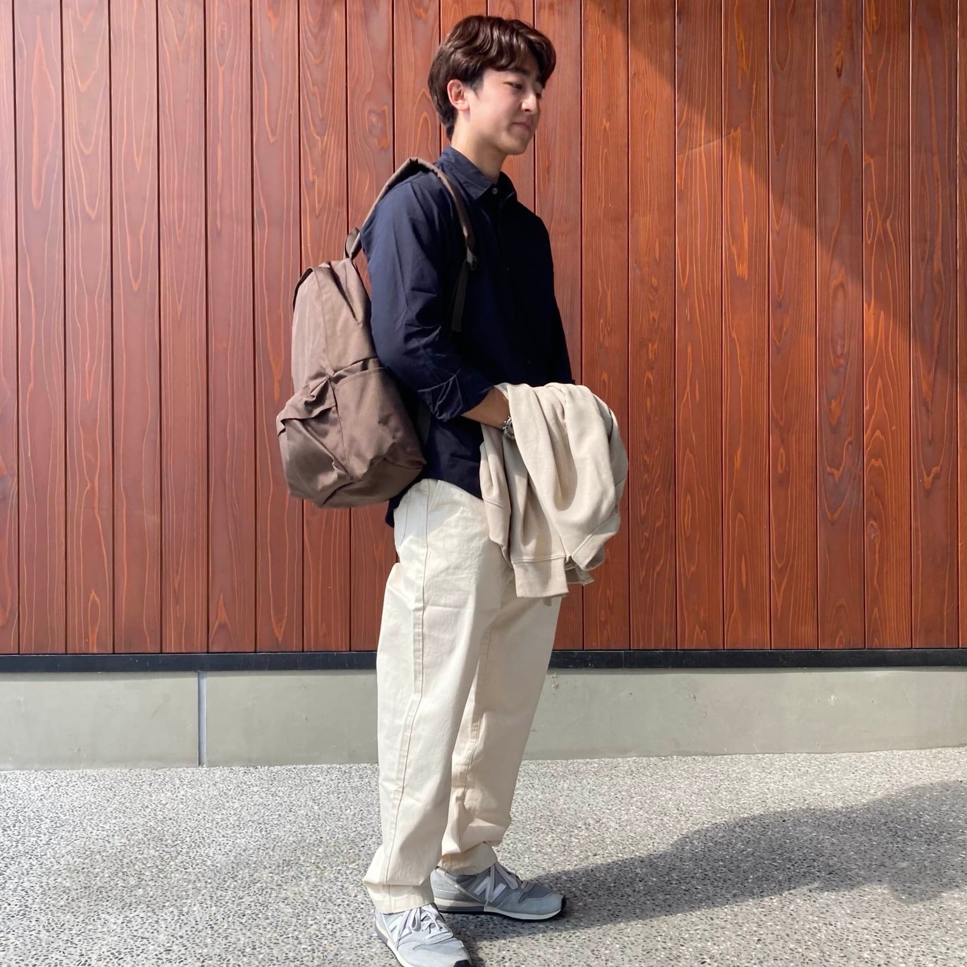 【スタッフスナップ】バッグと服が合うと、なんだかうれしい。_9CsPOs