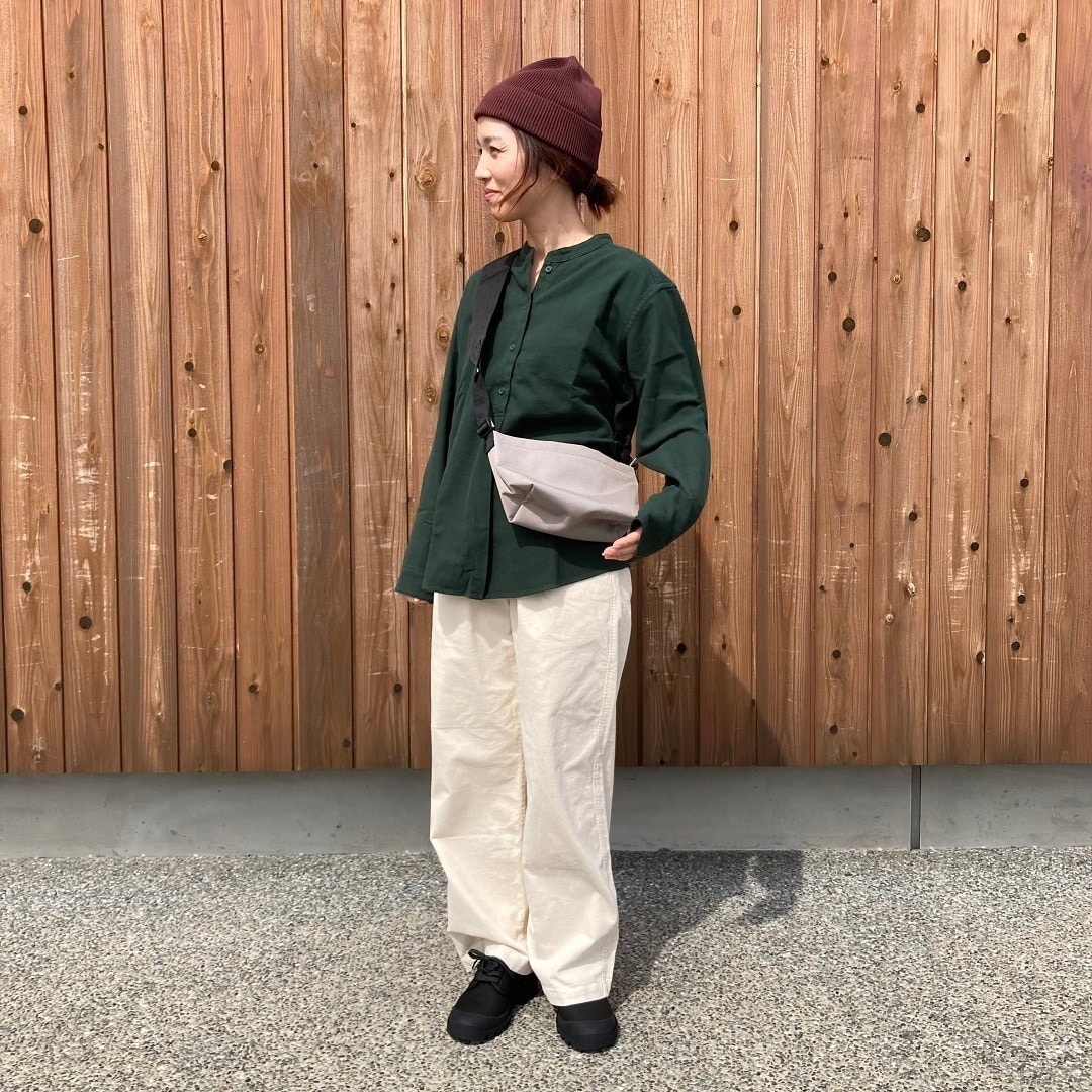 【スタッフスナップ】バッグと服が合うと、なんだかうれしい。_6gkym9