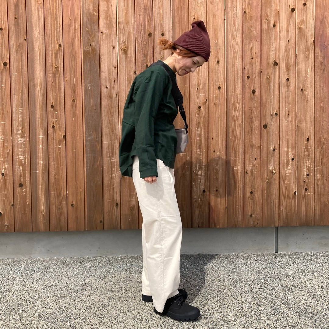 【スタッフスナップ】バッグと服が合うと、なんだかうれしい。_2vYyGI