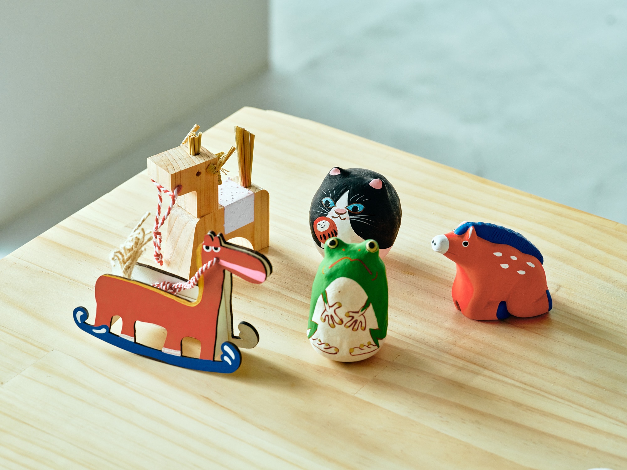 無印良品の福缶 ｜ 「縁あってやってきた縁起物が日々なじんでいく心地よさ」 文筆家・甲斐みのり_8ePXm3