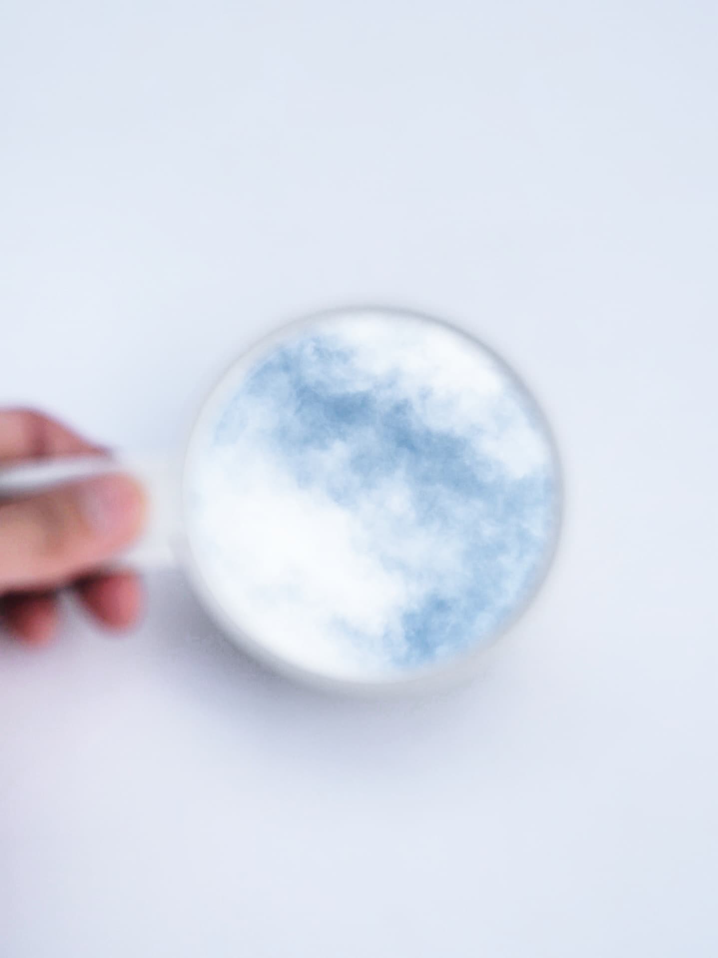 「8000m超えの登頂にも持参する、旅の必需品」石川直樹(写真家)_18YRI8