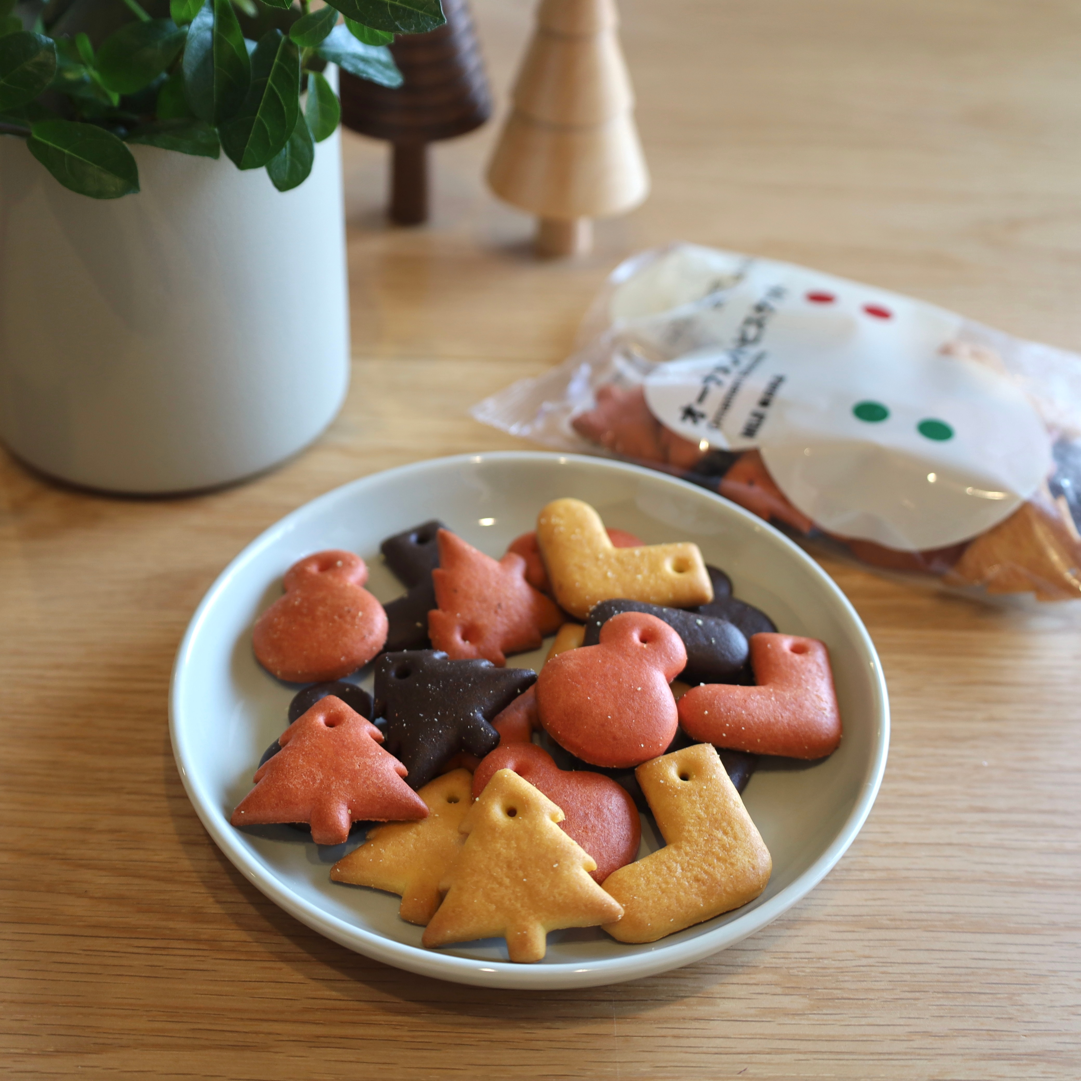 新商品 ｜ 今年も登場、クリスマスのお菓子_mCfN0Z