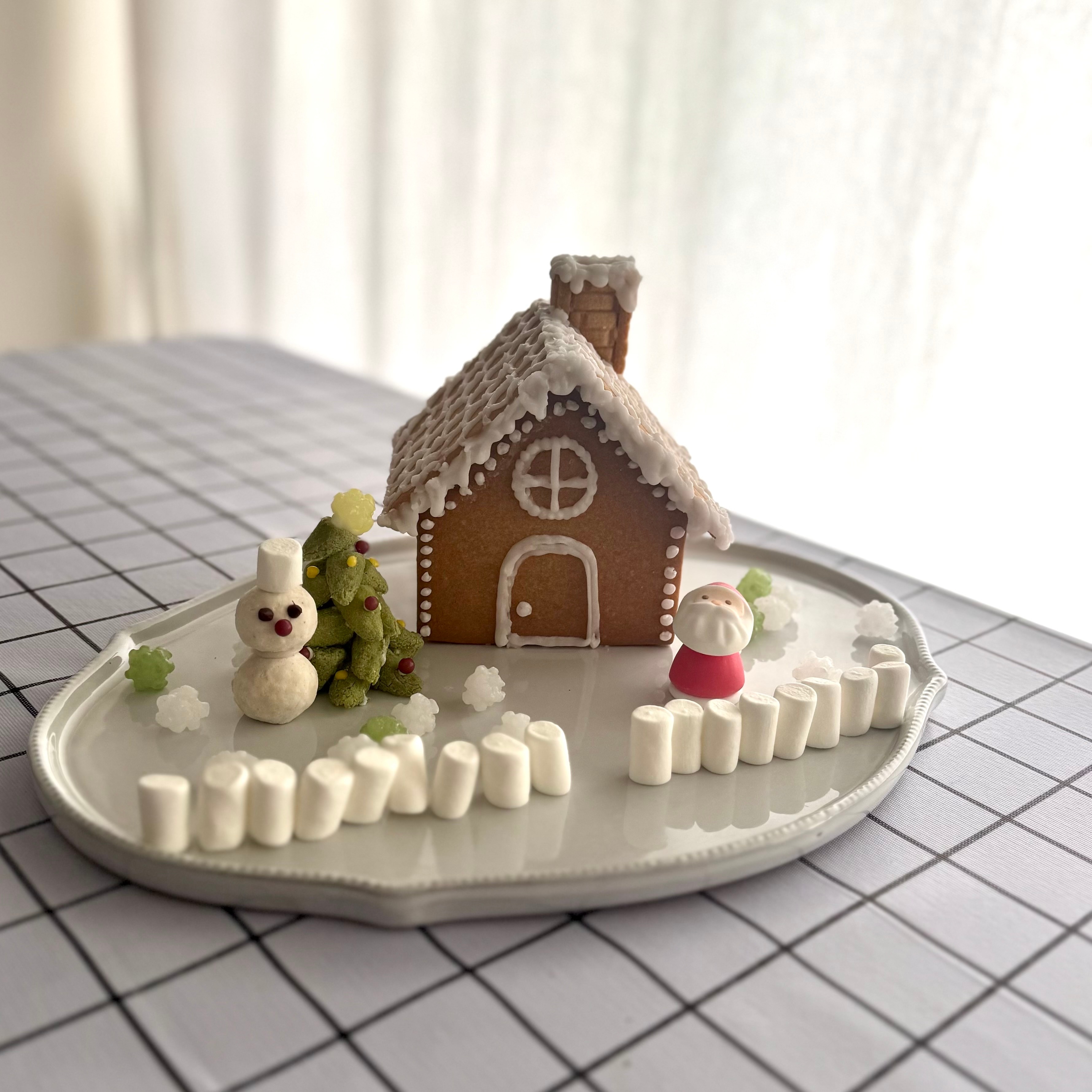 組み立ててつくる「ヘクセンハウス」のデコレーションアイデア_VuD2yU