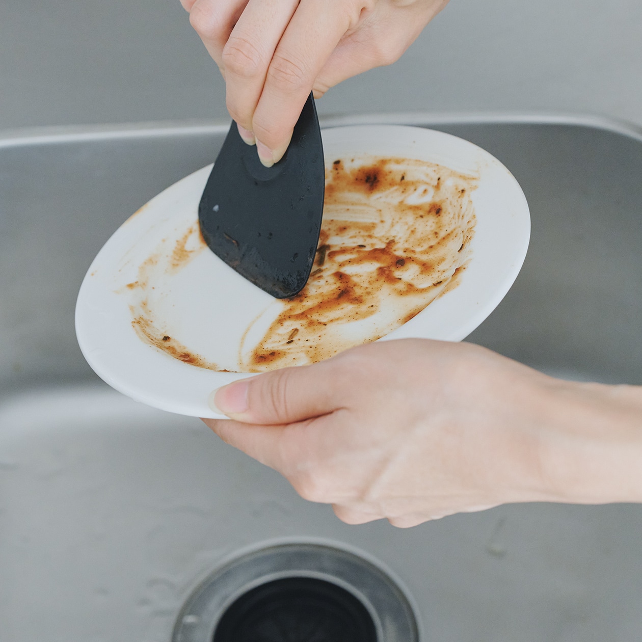 食器の手洗い、効率をあげる三つの段取り_rMOiW8