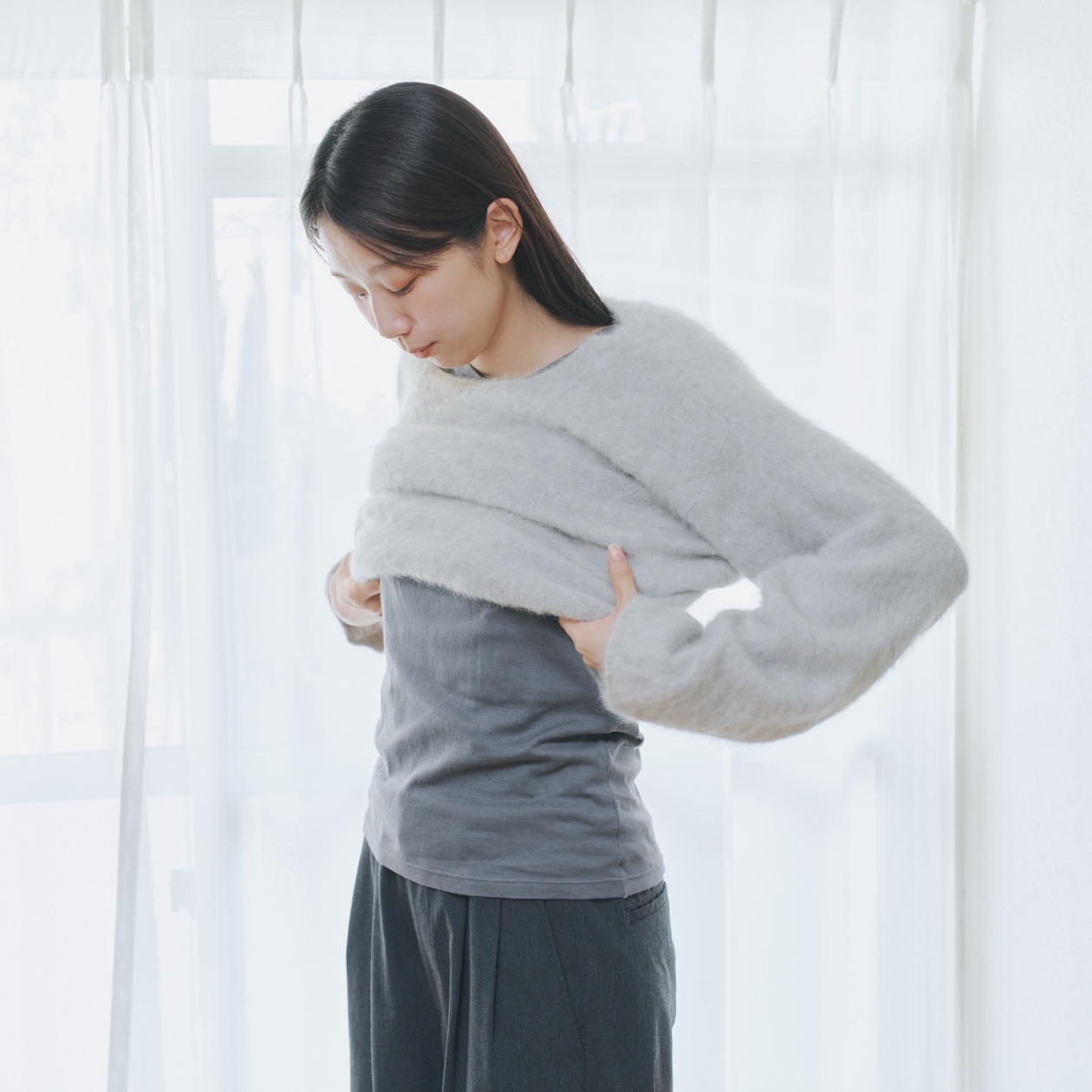 静電気をぱちっとさせない、肌を守る三つの対策_N15w0Y