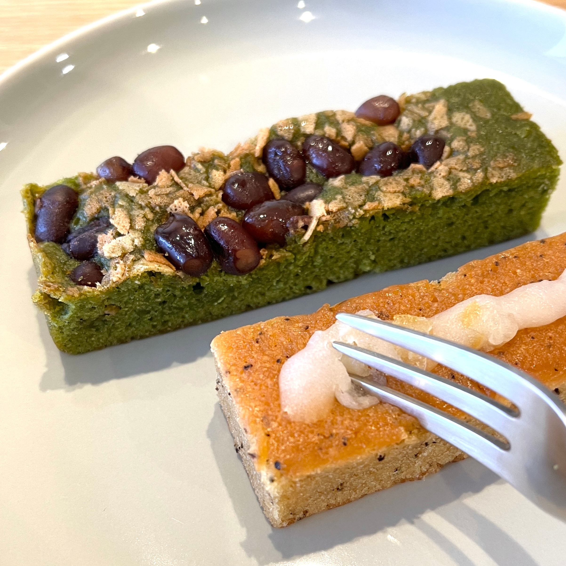 新商品 ｜ 片手で簡単。不揃いシリーズに、フィナンシェケーキが仲間入り_YxtH53