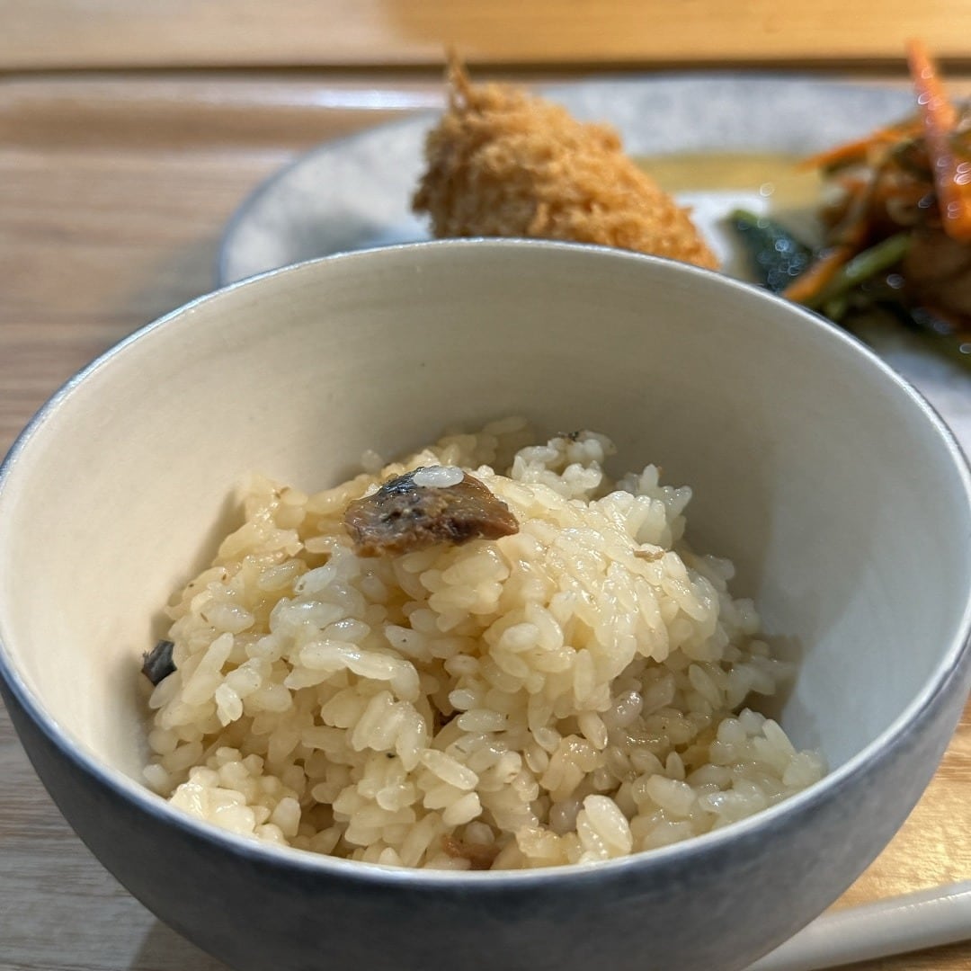 炊き込みご飯の素で、季節の味も、定番も簡単に ｜ 読むラジオ～全国のお店から～_8ORSc2