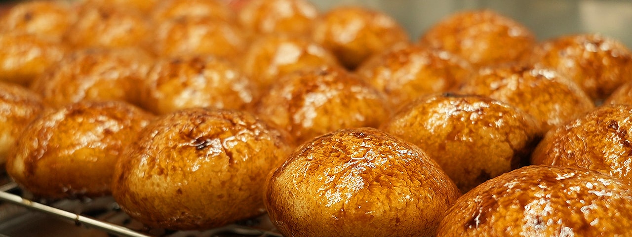 記事内画像：003 手のぬくもりで生まれるお麩と麩菓子【麩屋銀】