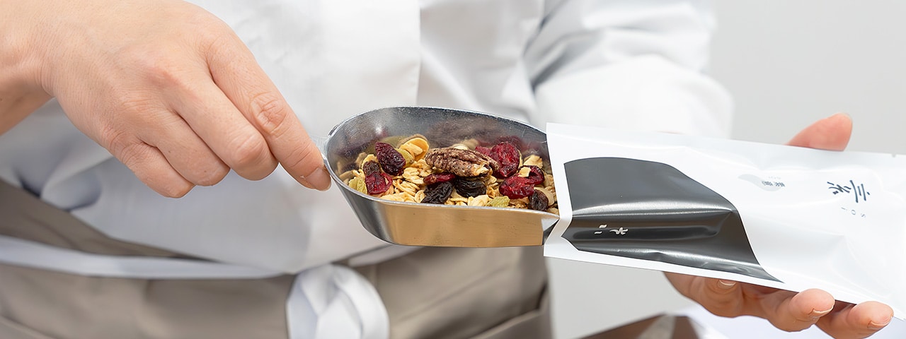 記事内画像：001 グルテンフリーのこだわりグラノーラ【素意】