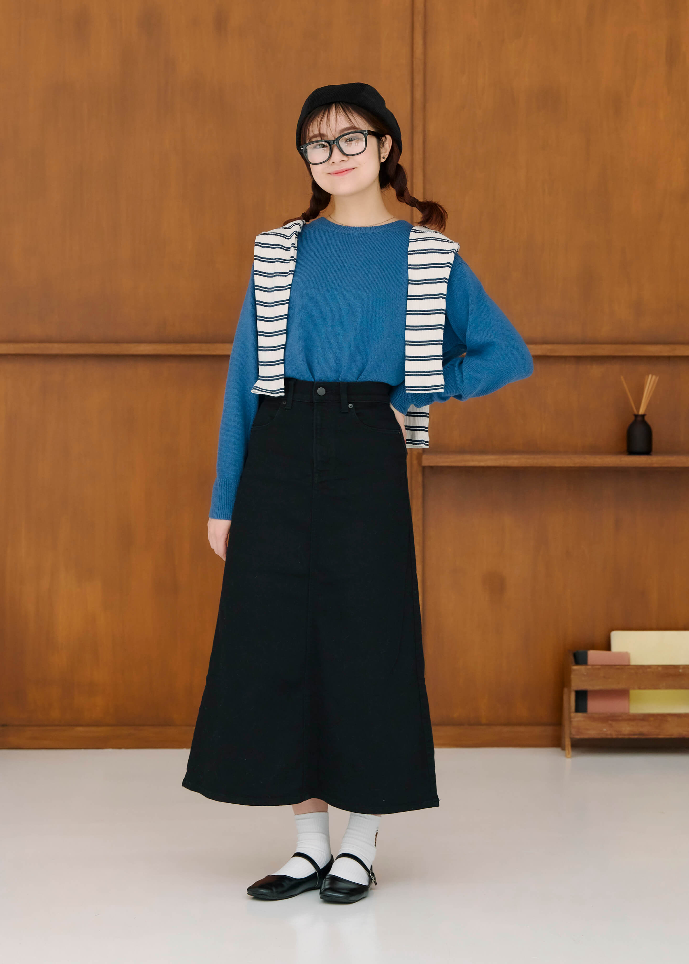 スタッフのリアルな着こなし ｜ 洗えるウール クルーネックセーター_3Viaa9