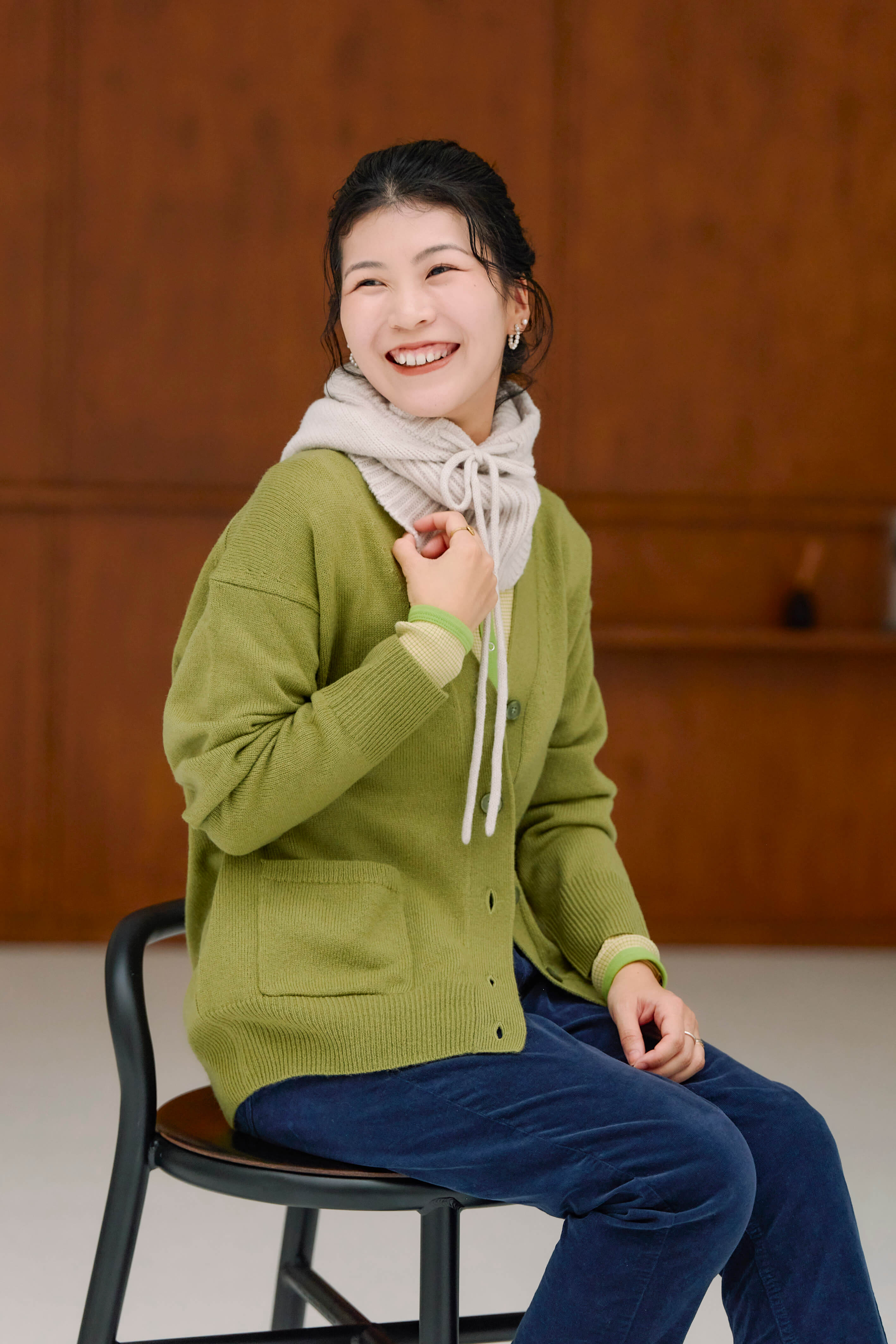 スタッフのリアルな着こなし ｜ 洗えるウール Vネックカーディガン_zl0VNs