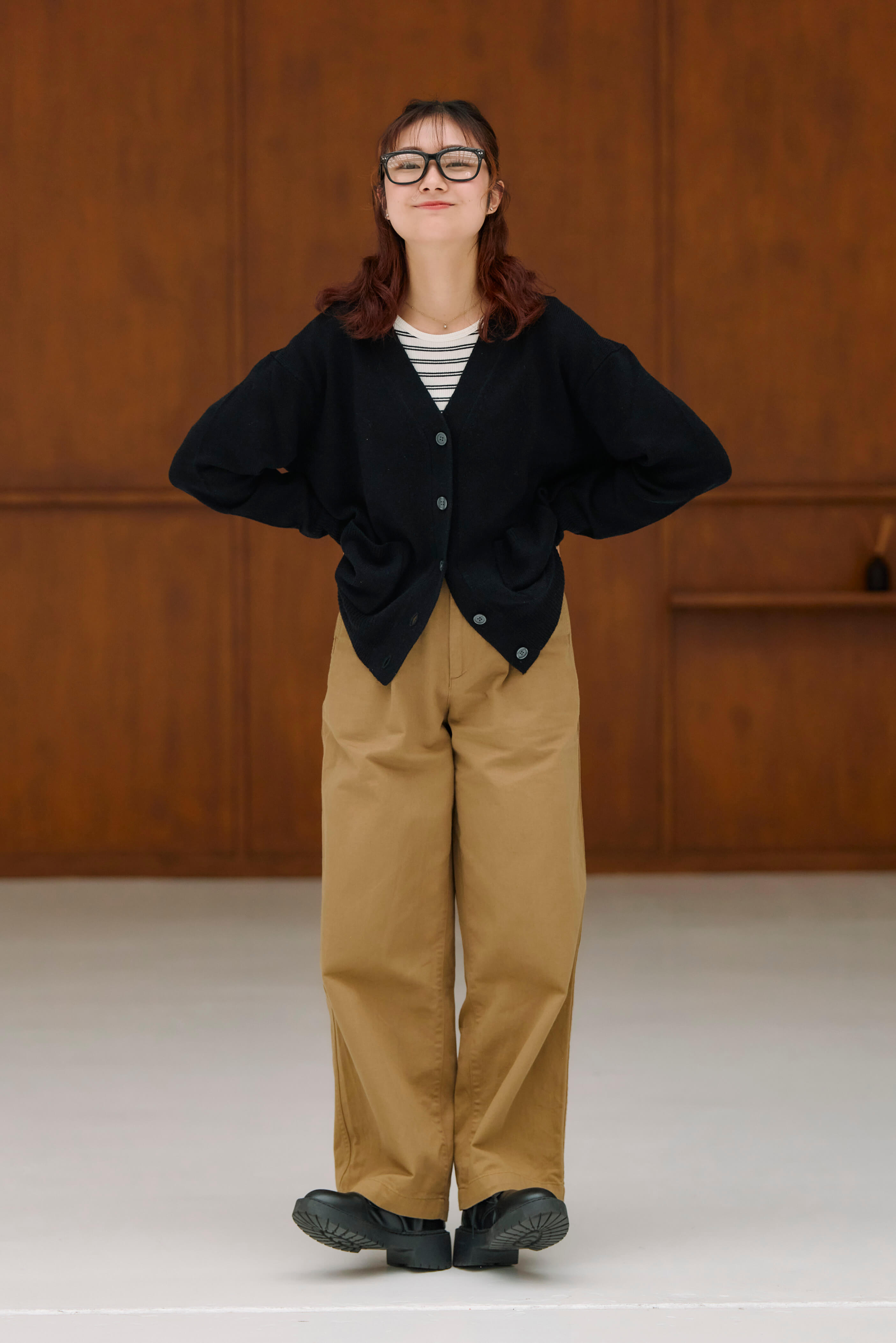 スタッフのリアルな着こなし ｜ 洗えるウール Vネックカーディガン_wx1kGu