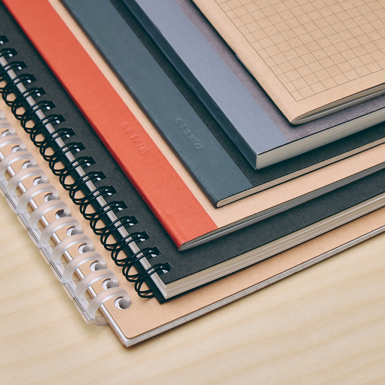 思考を整理し、アイデアを広げる。あなたに合うノートの選び方。_5KprO0