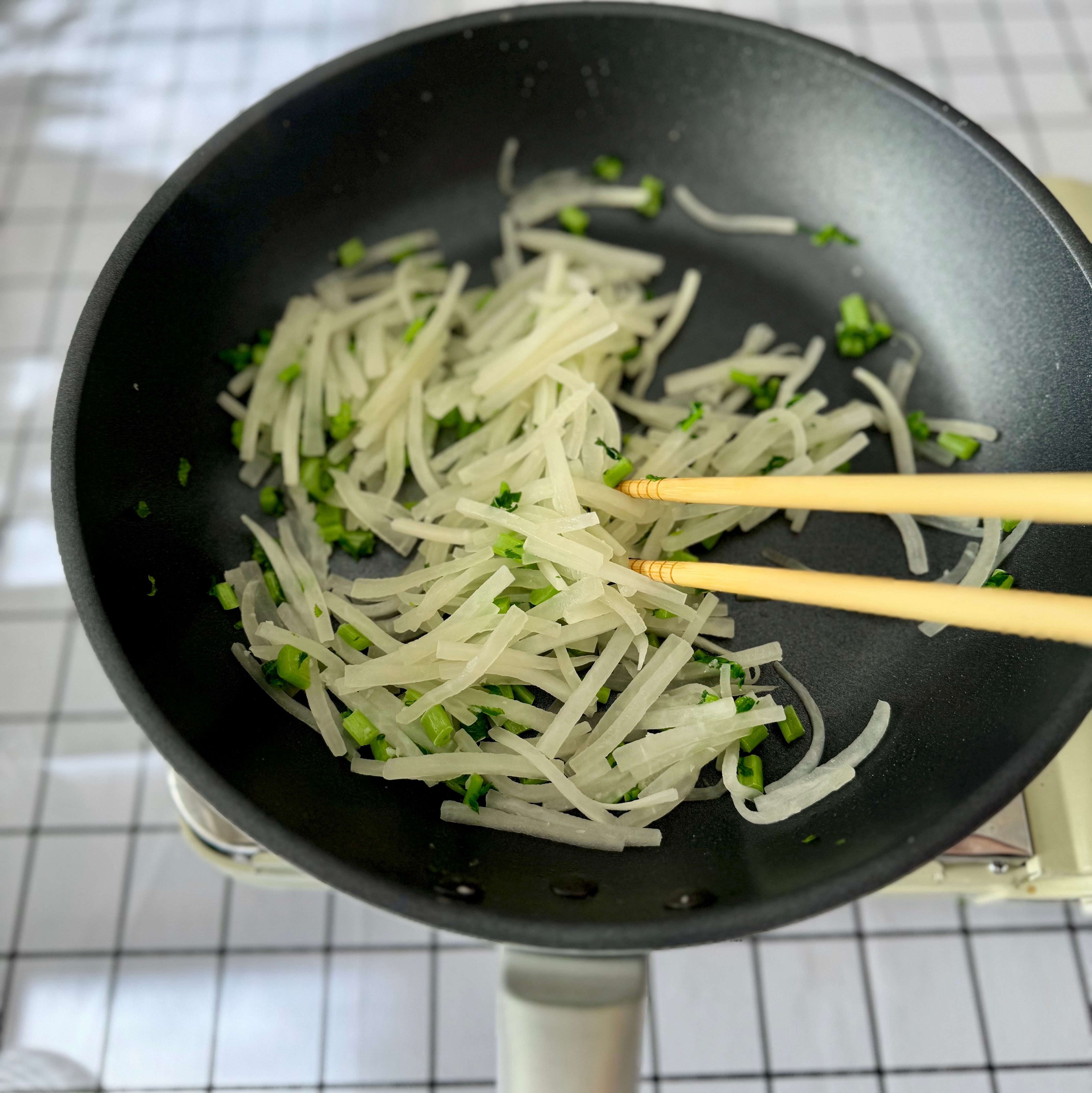 麺の製法にこだわった「生麺を熟成乾燥させたラーメン」のおいしい食べ方_nwV8m3