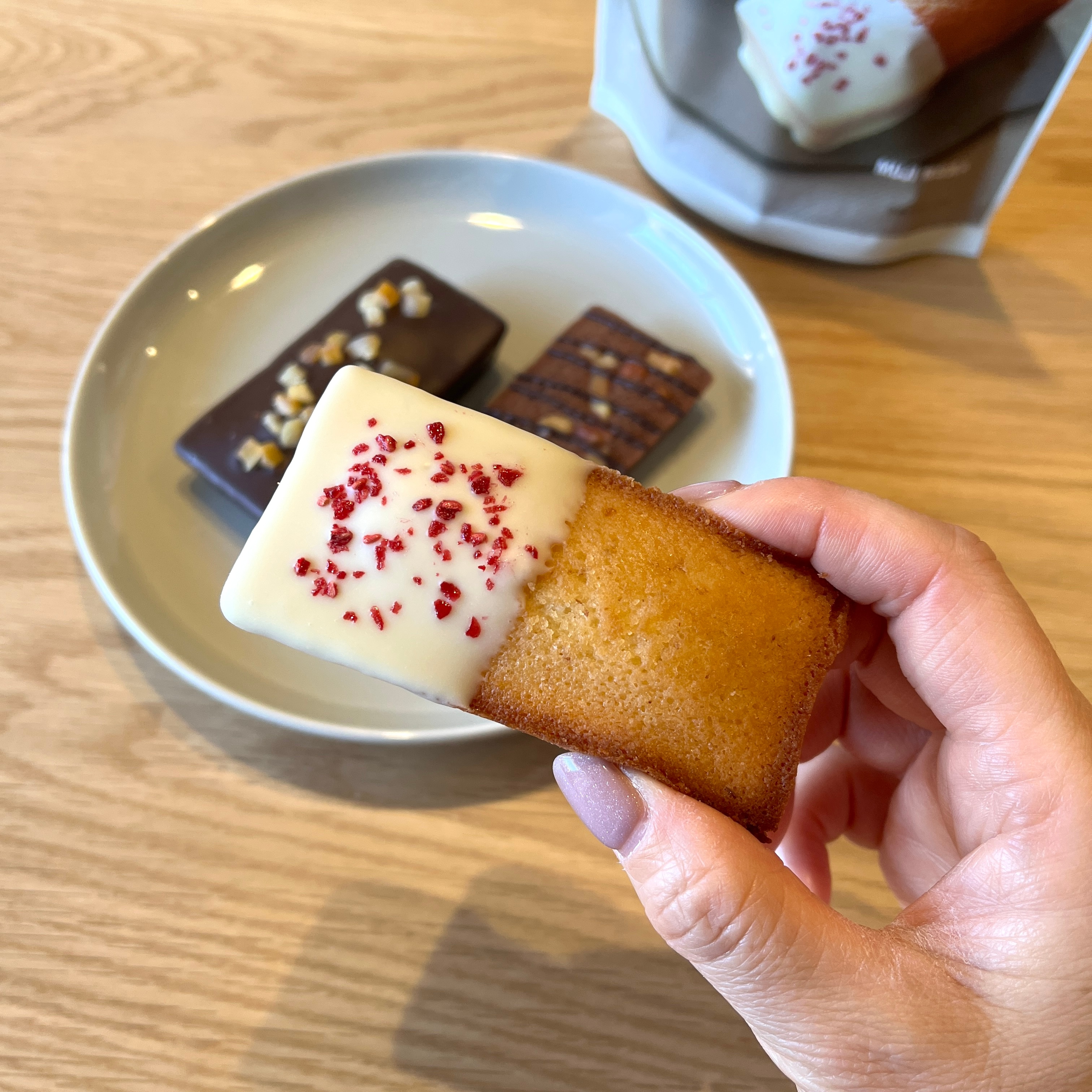 新商品 ｜ 冬だけのおいしさ、特別な日のご褒美チョコ_WAIWy6