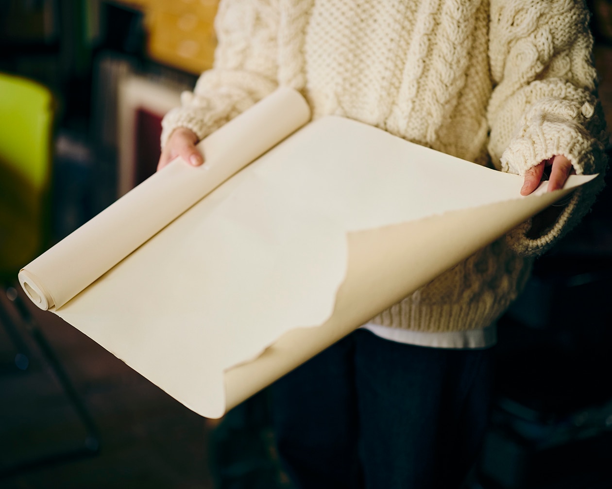 おおらかに、時を重ねてきた部屋 | ポリプロピレンメイクボックス、脚付マットレス ほか_anh4u0