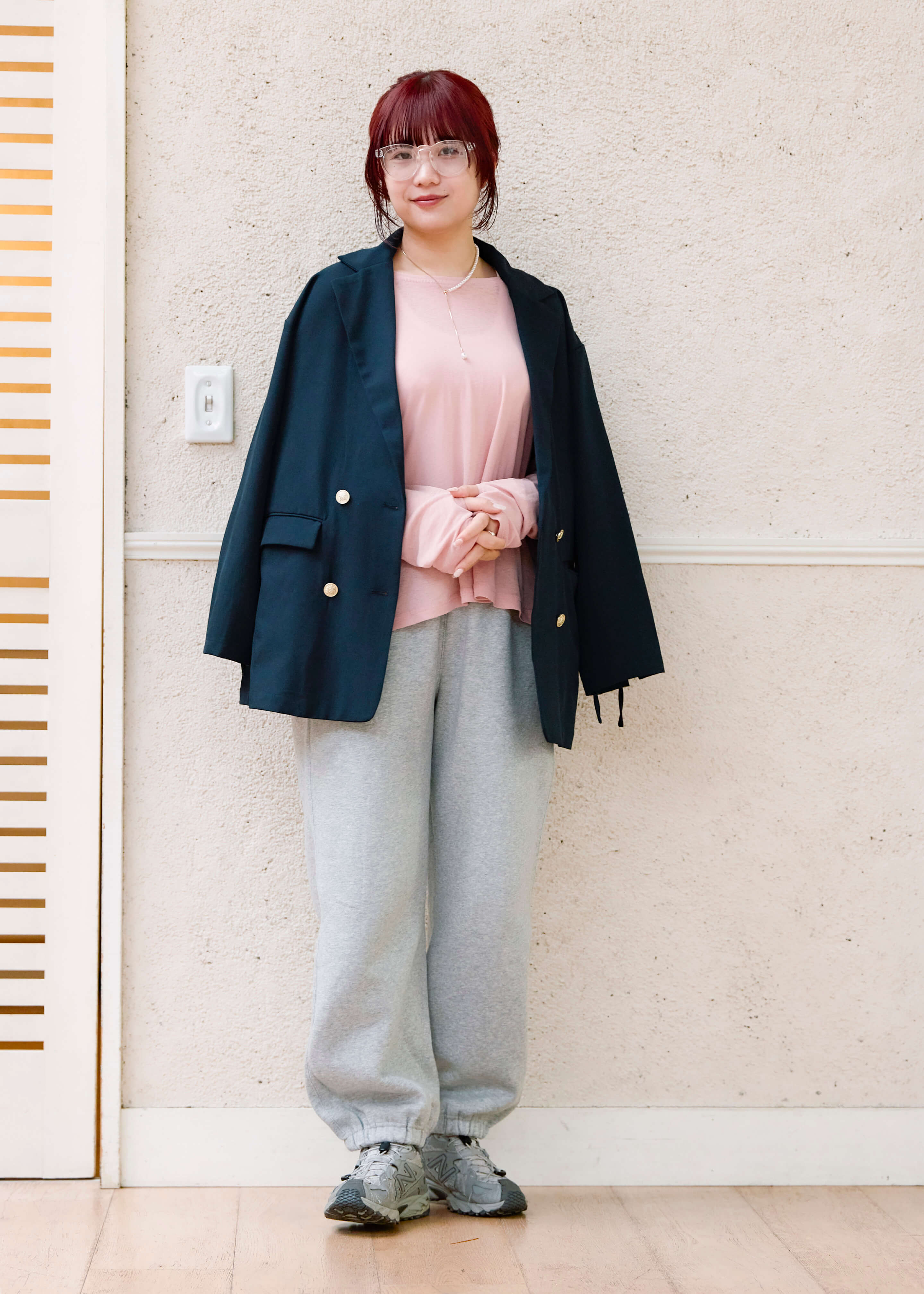 家でも、外でも。軽やかなスウェットパンツ ｜ スタッフのリアルな着こなし_xxPoM2