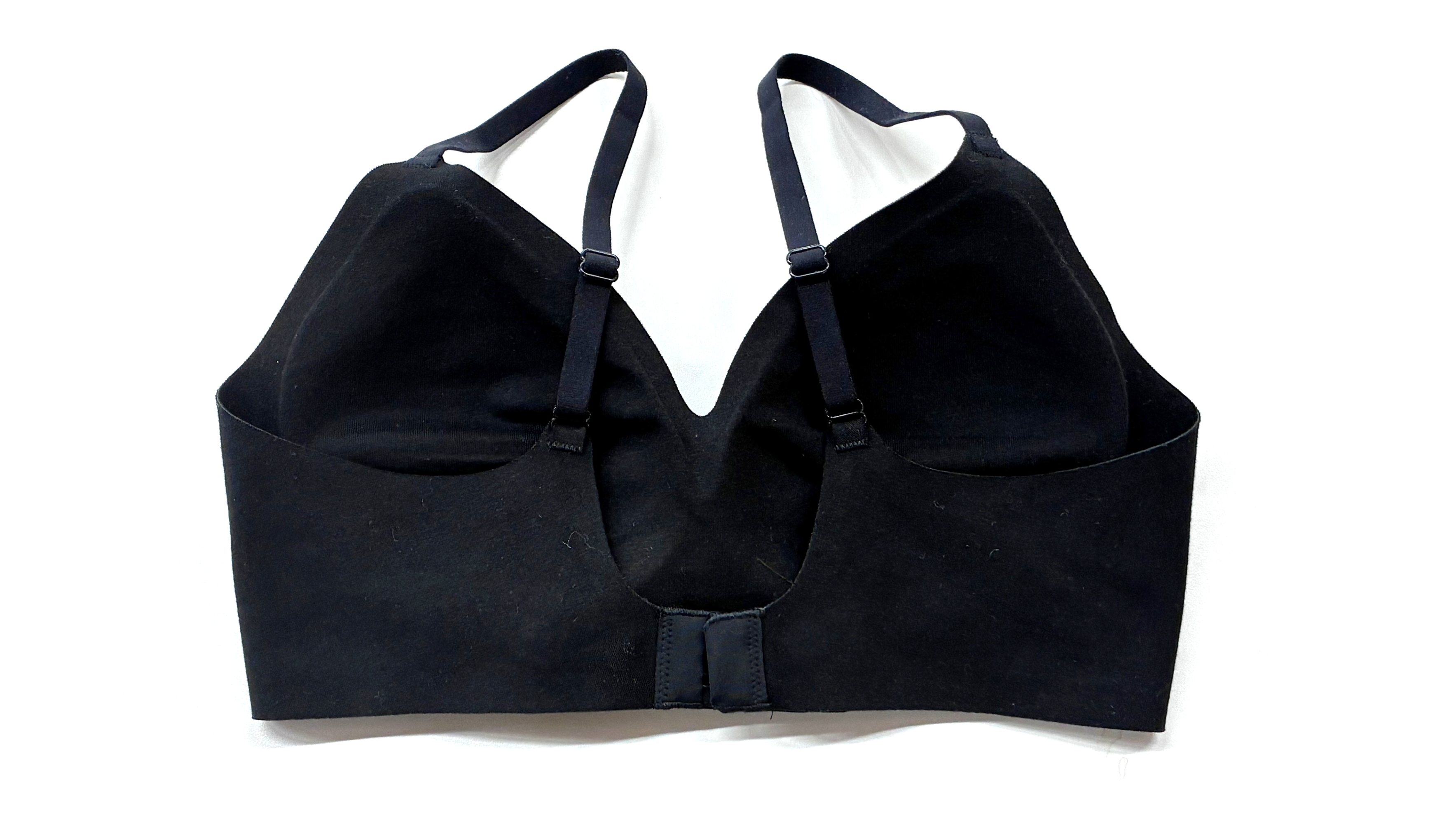 ストラップがずりおちにくい仕様の画像