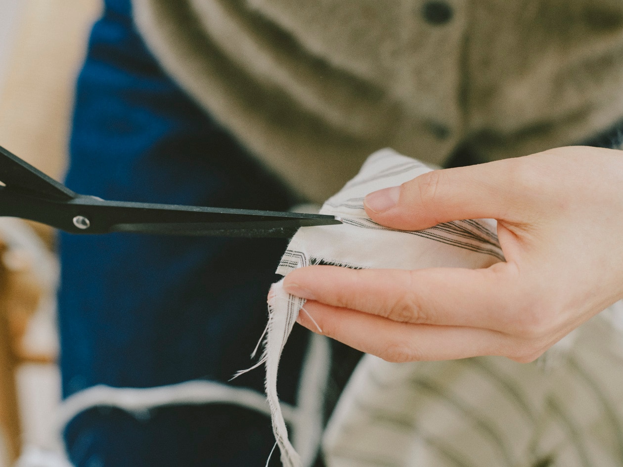 「裂いて編む、その過程こそが自分を取り戻すひととき」荻野玲子さん_qeB5E1