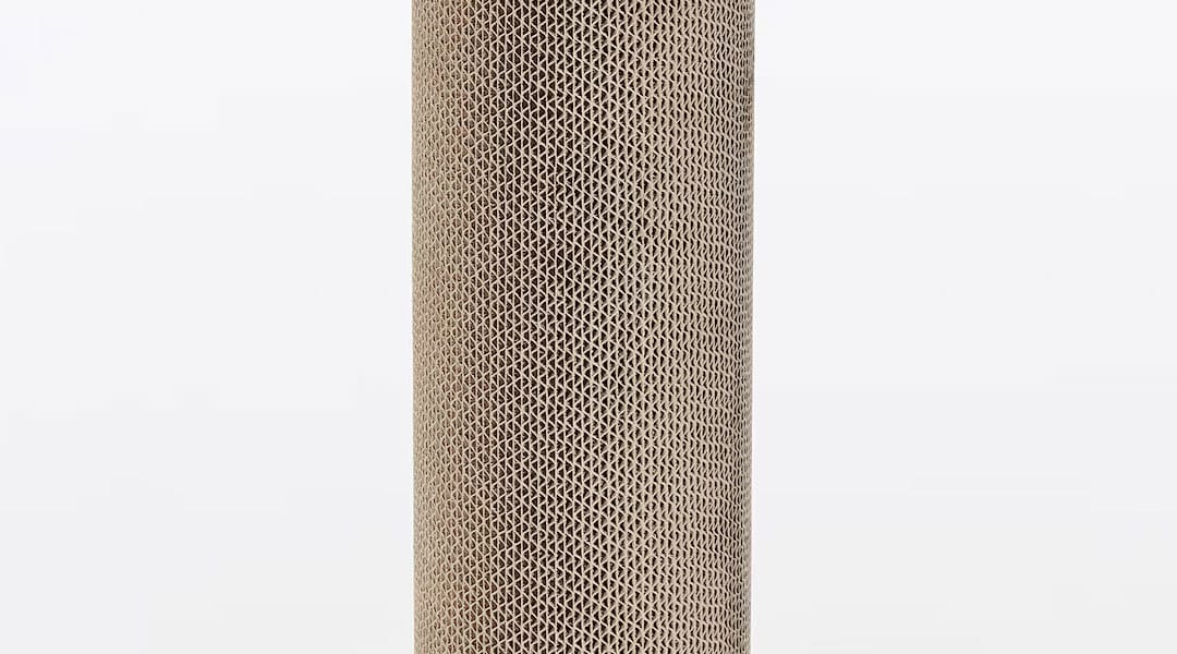 ダンボール特有の構造で、爪が引っかかりやすく、麻素材よりも軽い力で研ぐことができます。