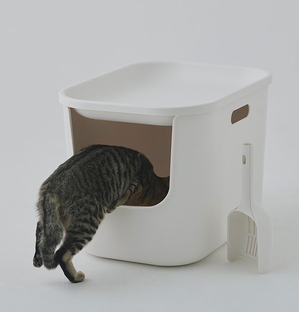 掃除がスムーズな「前面出入口＋上蓋構造」