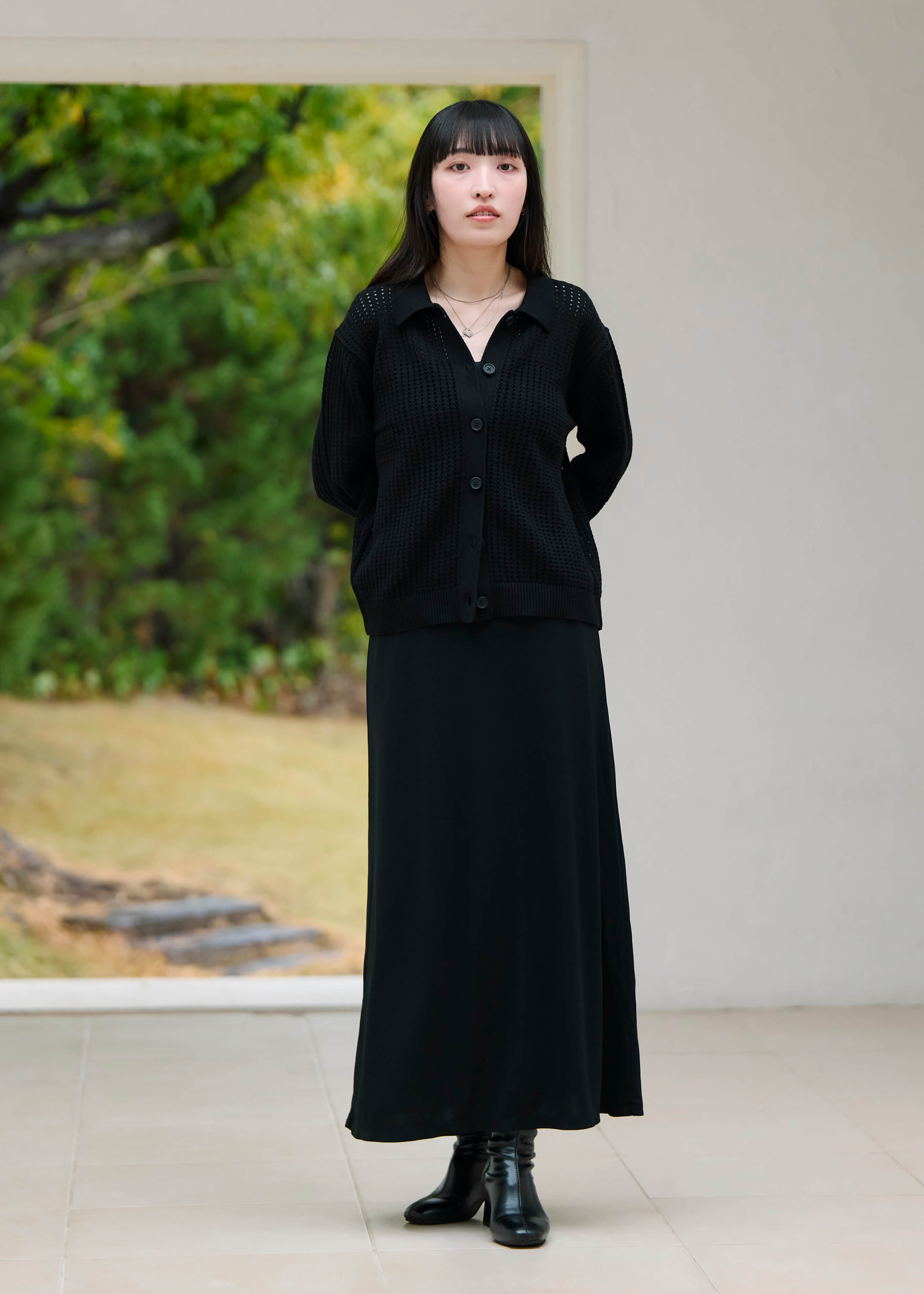 さらりと羽織れる、透かし編みのカーディガン ｜ スタッフのリアルな着こなし_D90XqN