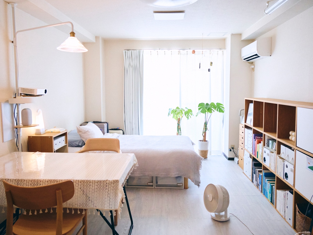 小さな部屋をひろくみせる家具選び、三つのポイント_vTqX0h