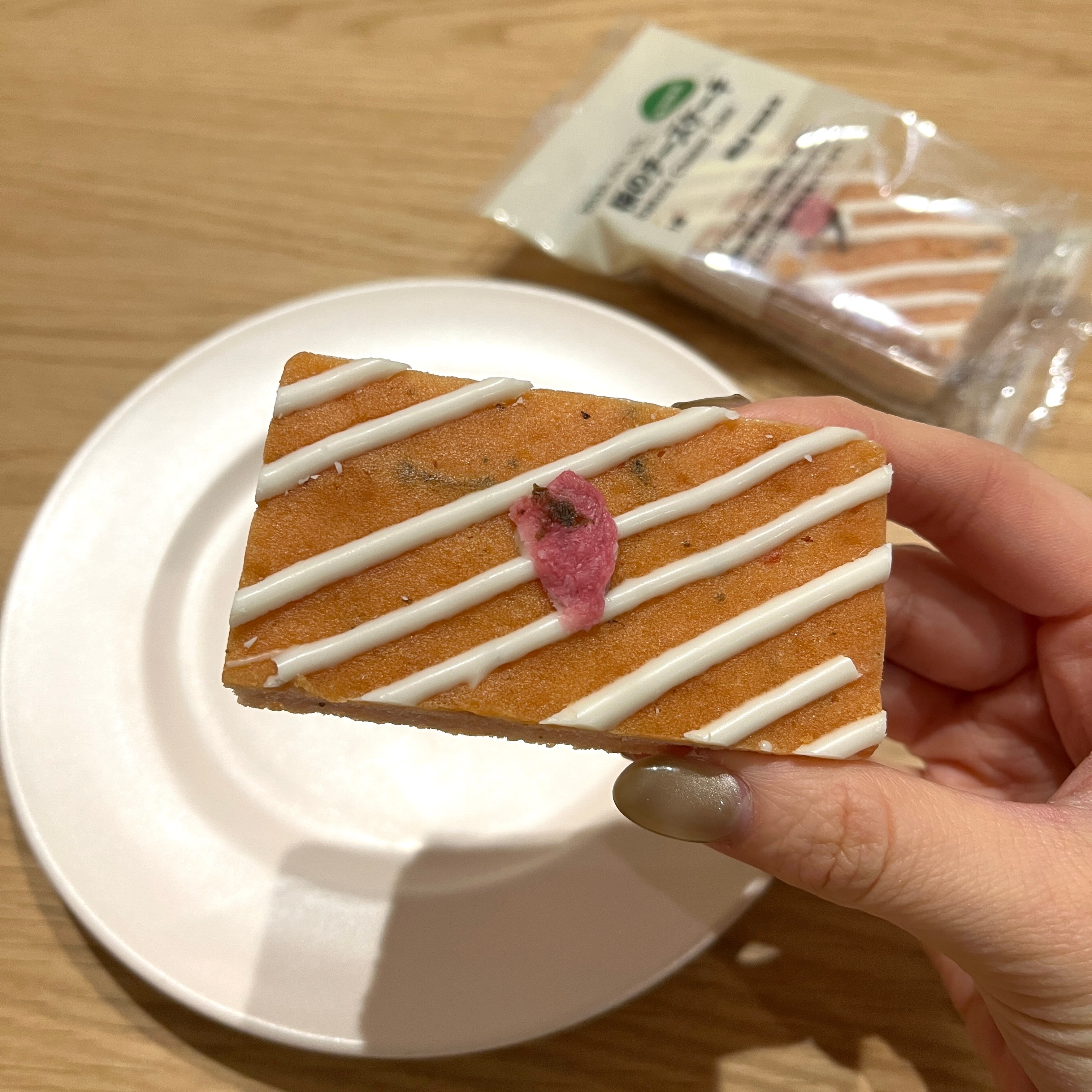 新商品 ｜一足先に春を。今年も桜のお菓子が登場_C1JjOr