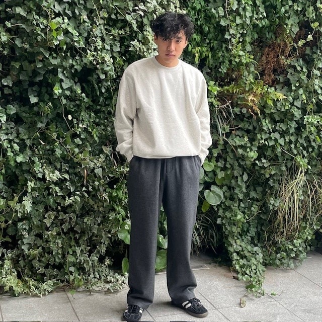 【スタッフコーディネート】絶妙な生地感で重ね着しやすい、スウェットスタイル_X336wJ