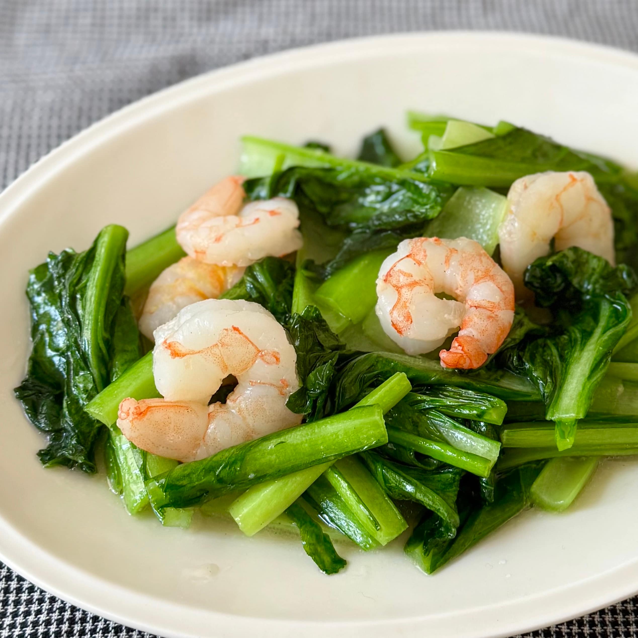 味がきまる「青菜炒めの素」で作る野菜炒めとチャーハン_y7Gk1e